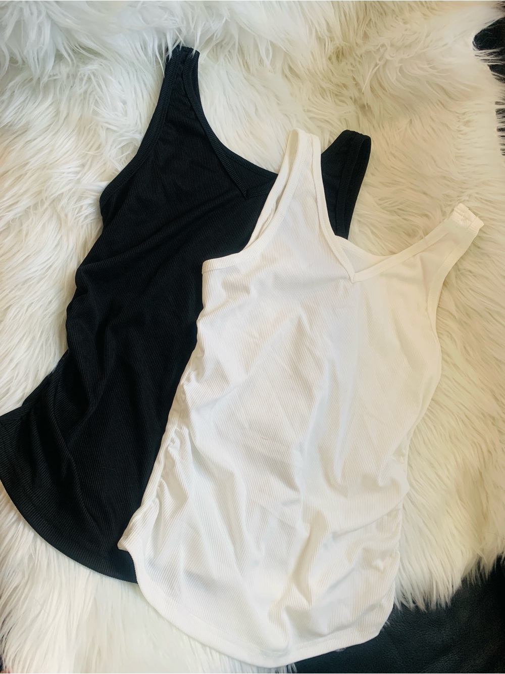 Black & White V-Neck Ribbed Tank Top Duo - Women